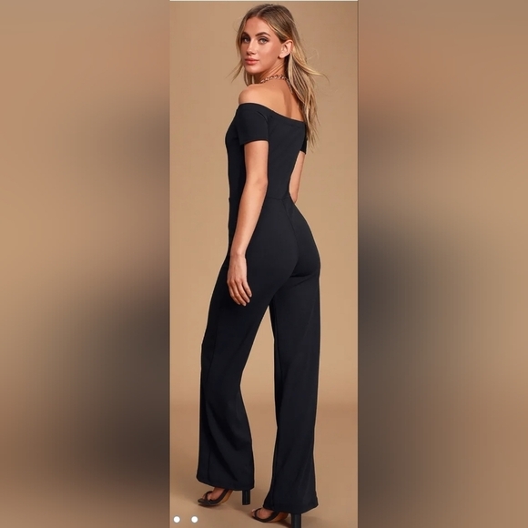 NWT Lulu's Alleyoop Black Off-the-Shoulder Jumpsuit size medium - Picture 6 of 10